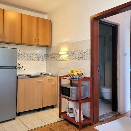 Apartments Blazevic Omišalj المظهر الخارجي الصورة