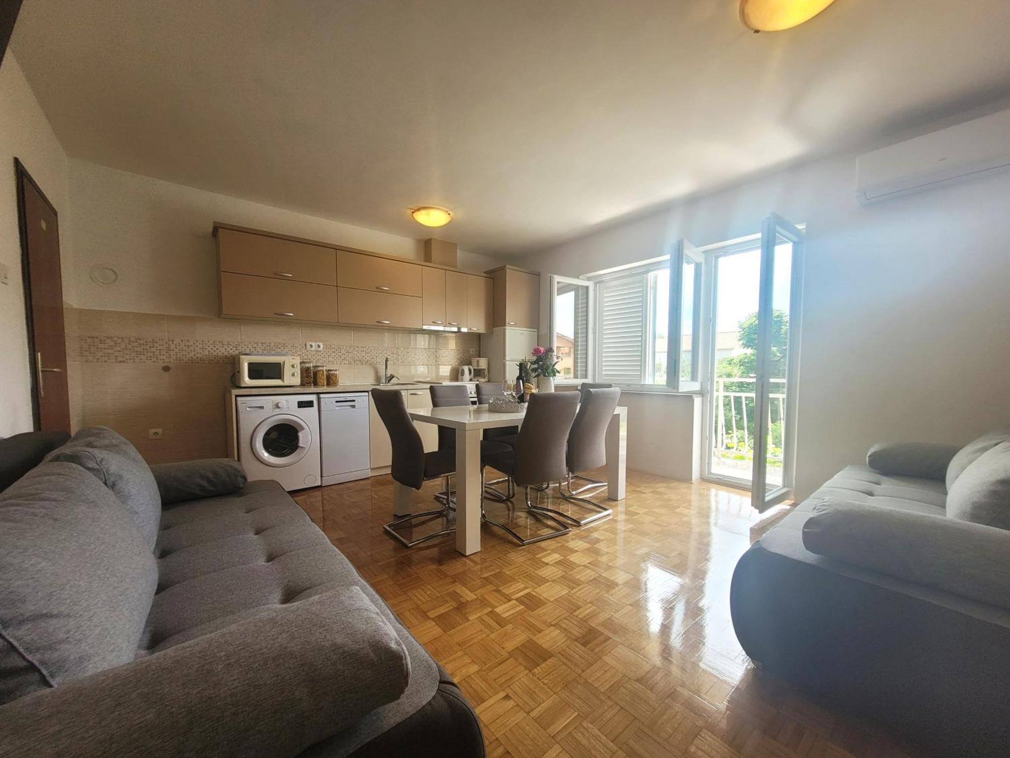 Apartments Blazevic Omišalj المظهر الخارجي الصورة